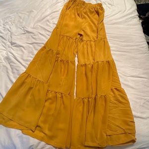 Yellow wide legs pants. Get for vacation